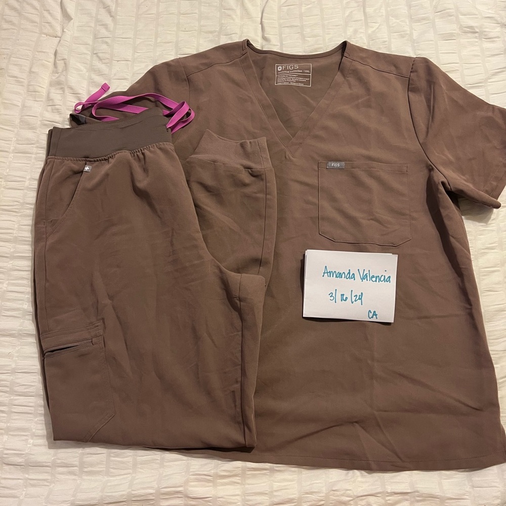 Smokey Taupe Figs Set